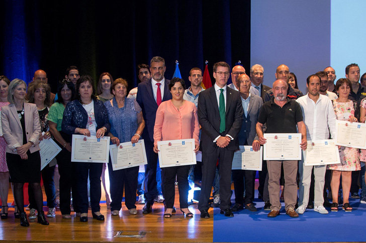El titular de la Xunta presidió el acto de entrega de las acreditaciones de competencias y certificados de profesionalidad./X.C.