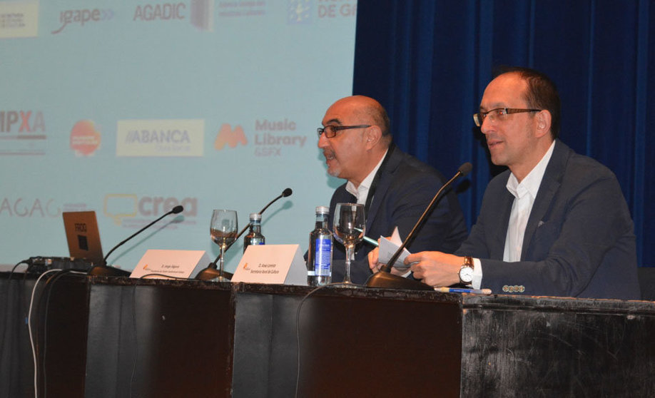 El presidente del Clag, Jorge Algora, y el secretario xeral de Cultura, Anxo Lorenzo, en la clausura del pitching I+P.