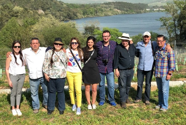 Un grupo de siete importadores, sumilleres y formadores de México visitaron la D.O. Ribeiro.