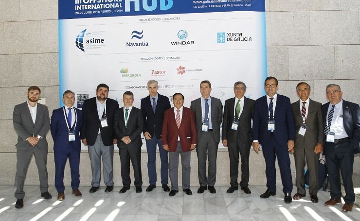 Autoridades y organizadores en el III Galician Offshore International Hub, en Ferrol.