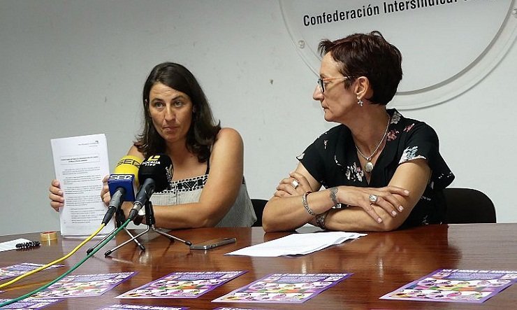 Ester Mariño e María Xosé García, na rolda de prensa de presentación da mobilización./CIG.