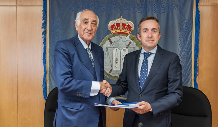Antonio Cobián y Manuel Morán firmaron el convenio entre Fundación Inade y Willis Towers Watson.