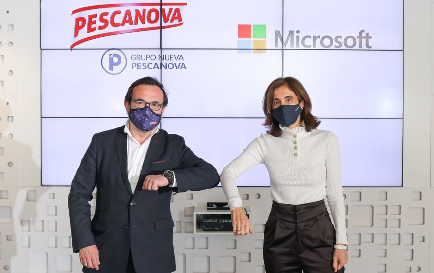 Ignacio González, CEO del Grupo Nueva Pescanova, y Pilar López, presidenta de Microsoft España, han firmado la alianza.