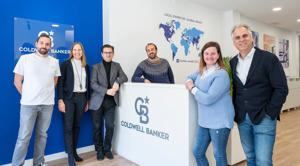 Equipo de la oficina de A Coruña de Coldwell Banker.