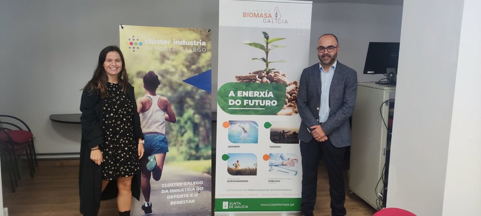 Sofía Toro, gerente del Clúster Clúster Galego da Industria do Deporte e o Benestar, y Francisco Álvarez, presidente del Clúster de la Biomasa.