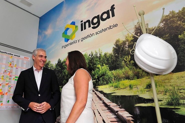Conde en su visita a la empresa coruñesa Ingaf, dedicada a proyectos de ingeniería.