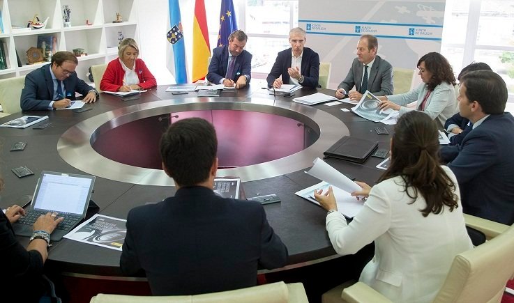 Reunión de Francisco Conde con directivos de Sernauto, Anfac y Ceaga./ X.CRESPO.