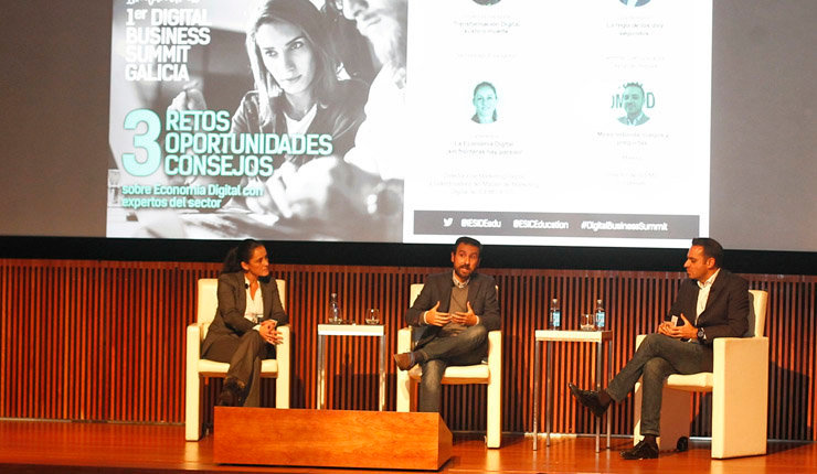 Sandra Yagüe, Javier Sirvent y Alberto Sáez fueron los ponentes del Digital Business Summit celebrado en A Coruña.
