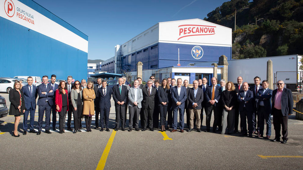 Los miembros del consejo asesor de Fundación Inade realizaron una visita a la planta de producción de surimi de Nueva Pescanova.