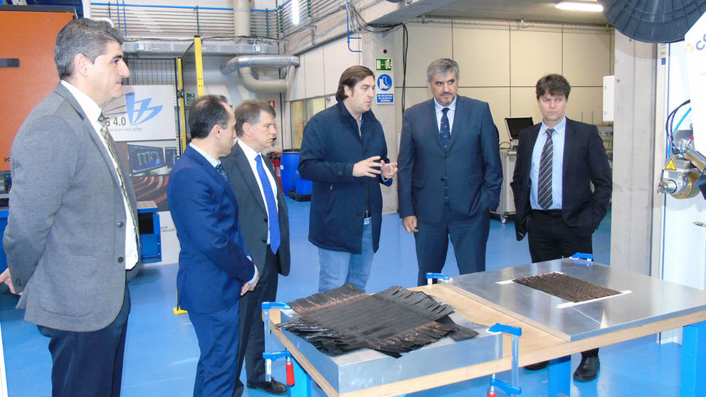 El director de Navantia Ría de Ferrol, Jorge Filgueira, visitó las instalaciones y laboratorios de Aimen Centro Tecnológico.