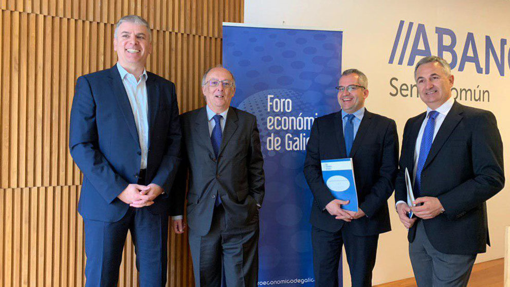 Santiago Lago, Fernando González Laxe, Patricio Sánchez y José Francisco Armesto presentaron en Santiago los datos del I Informe de coyuntura de 2019.