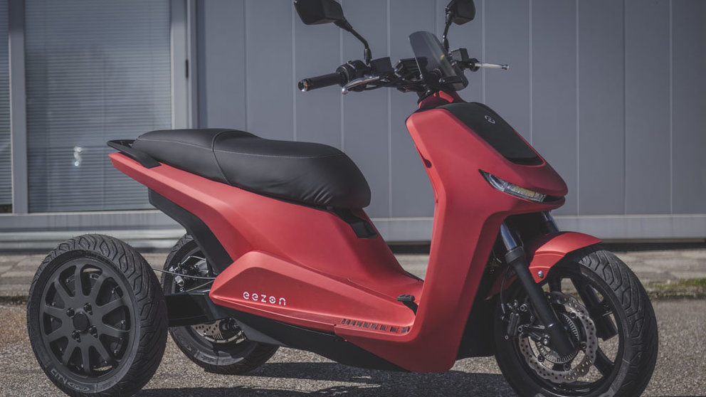 eezon es una innovadora motocicleta eléctrica que desarrolla VMS Automotive.
