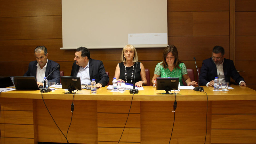 Reunión de la junta directiva de la CEO; en el centro, la presidenta, Marisol Novoa.