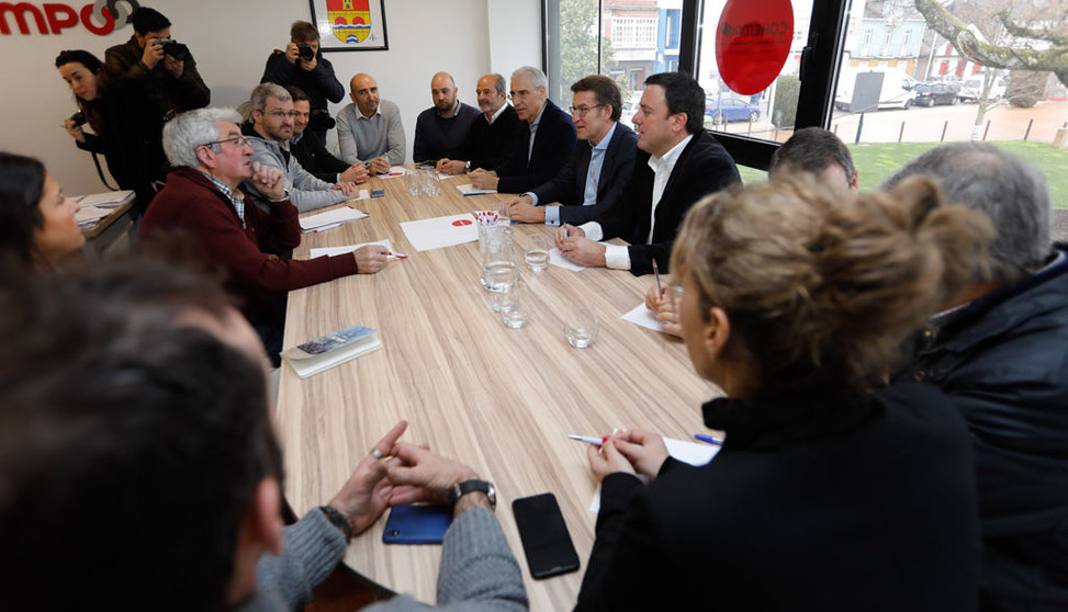 El presidente de la Xunta y el de la Diputación de A Coruña participaron en la reunión