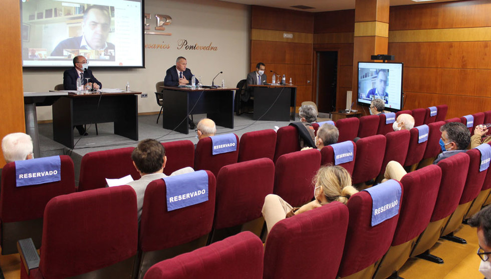 Reunión del comité ejecutivo y de la comisión permanente de la Confederación de Empresarios de Pontevedra.