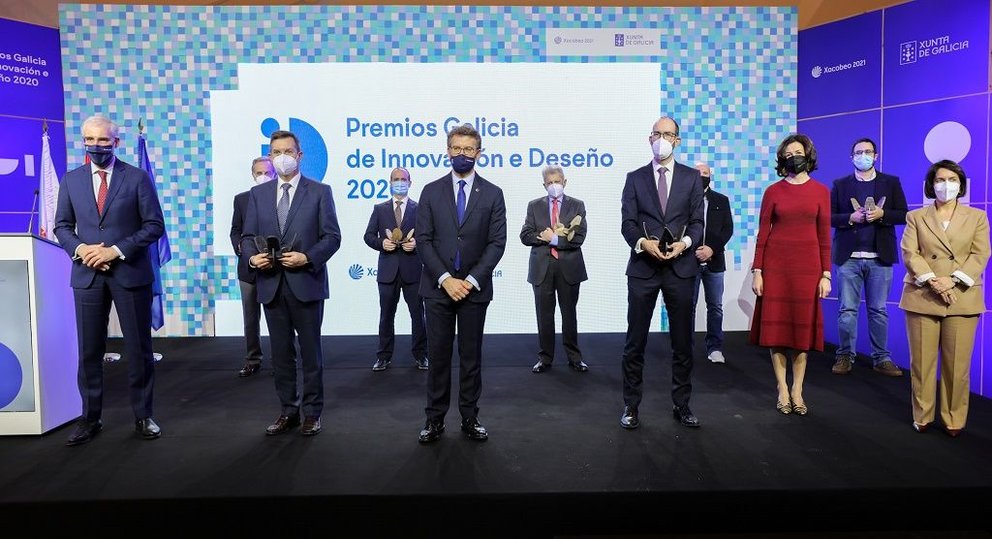 Galardonados y autoridades en la entrega de los Premios Galicia de Innovación e Deseño./A.VARELA.