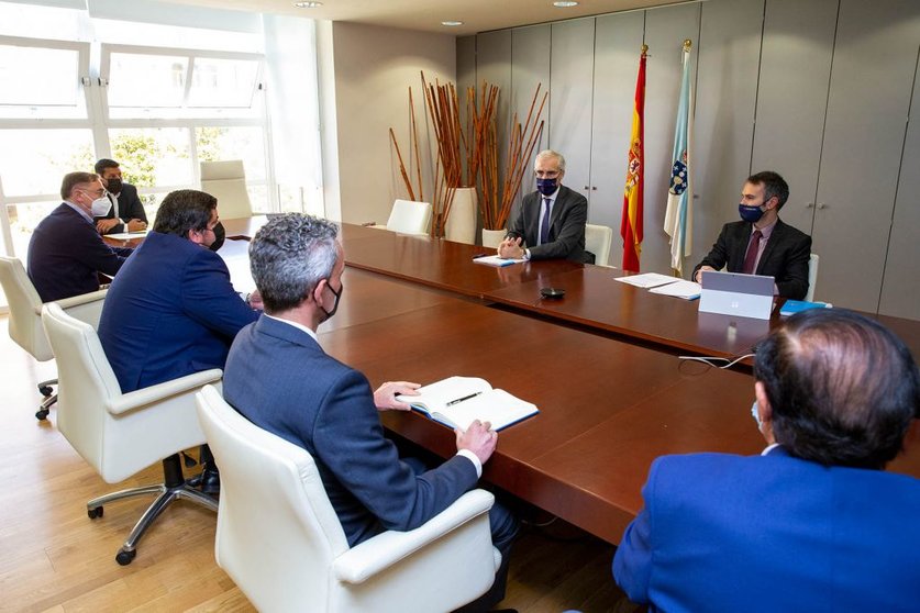 Encuentro del conselleiro Francisco Conde con el tejido empresarial de la comarca de Ferrolterra.