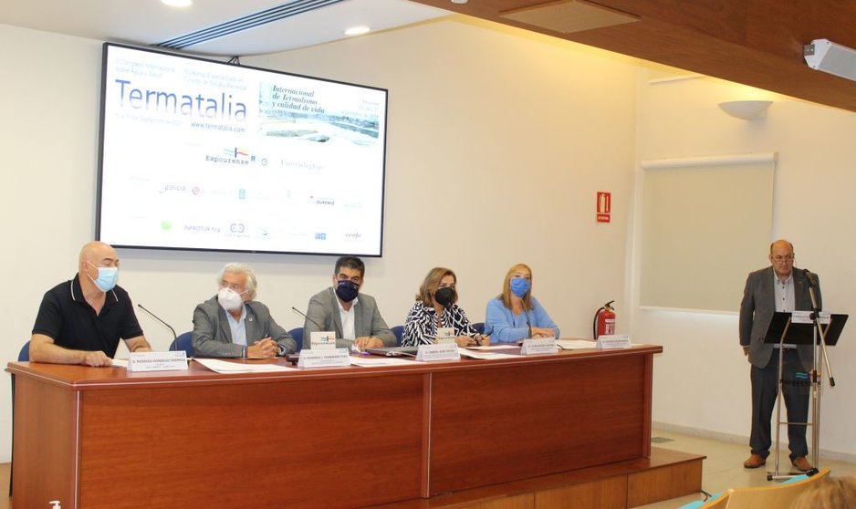 Representantes de Expourense, la Xunta, la Diputación de Ourense, el Concello de Ourense y la Universidad de Vigo en la presentación de las acciones de Termatalia 2021.