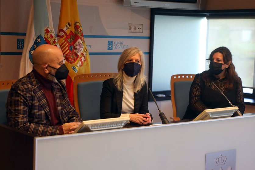Juan Cruz, Covadonga Toca y Sonia González en la presentación de las cuatro nuevas lanzaderas Conecta Empleo.