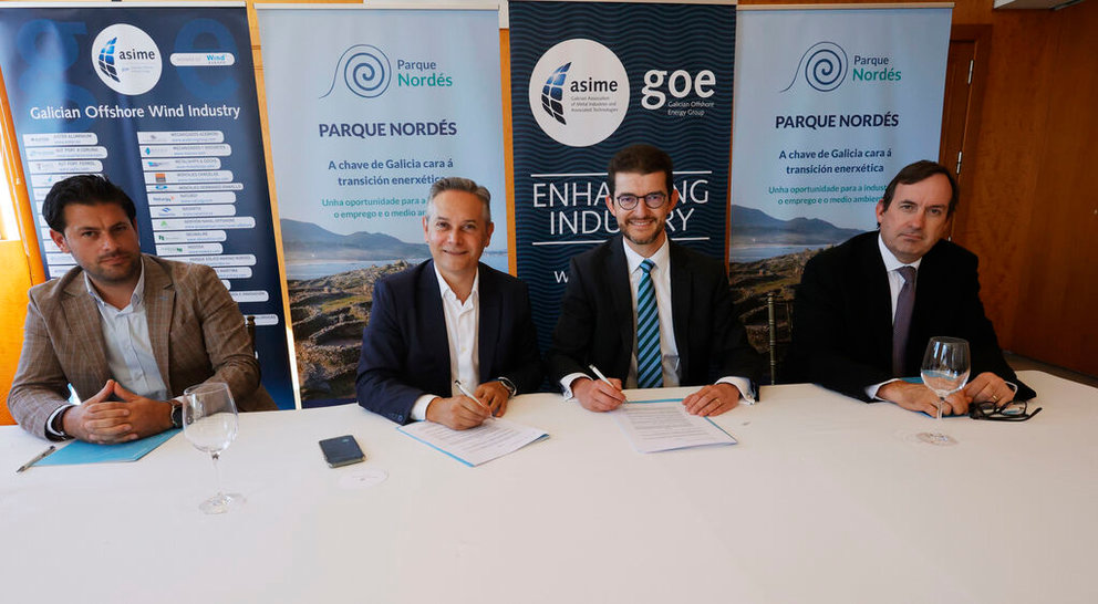 Representantes de GOE-Asime y de BlueFloat Energy y SENER Renewable Investments, en la firma del memorandum de entendimiento, en A Coruña.