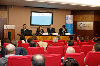 Francisco Conde en un encuentro con empresarios de la Zona Franca de Vigo.