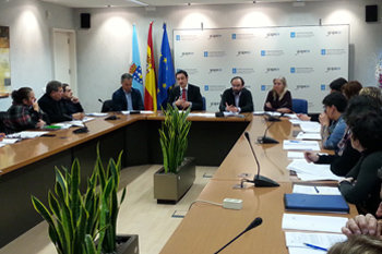 El director del Igape en un encuentro con el sector textil gallego.