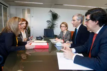 Teresa Pedrosa y Francisco Conde, en su reunión en Vigo.