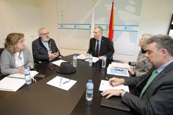 El conselleiro de Economía en la reunión con el secretario general de CCOO Galicia./C.P.