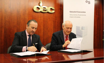 Pablo Juanceda y Antonio Fontenla durante la firma del acuerdo.