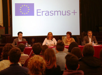 Carmela Silva en la jornada sobre el Erasmus +.