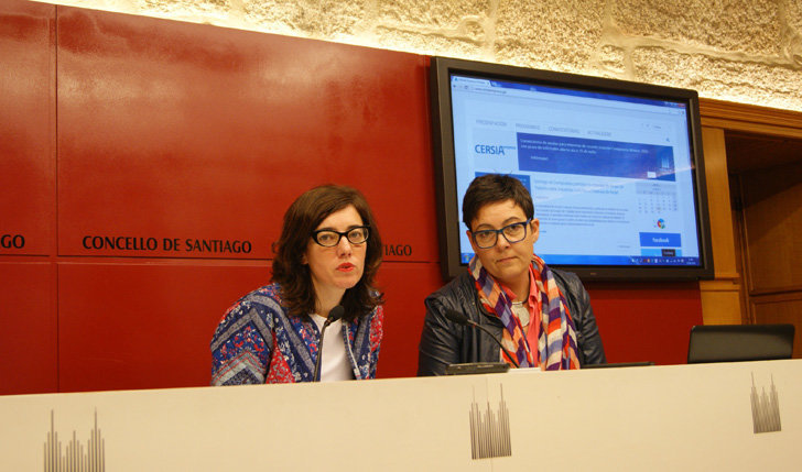 Las concejalas compostelanas de Desarrollo  Económico, Marta Lois, y de Políticas Sociales, Concha Fernández, presentaron Compostela Móvese.