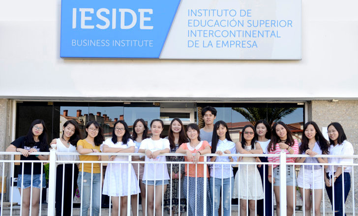 Estudiantes internacionales del IESIDE.