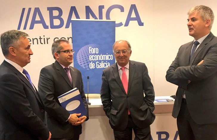 Los autores del Informe de Coyuntura del Foro Económico de Galicia.
