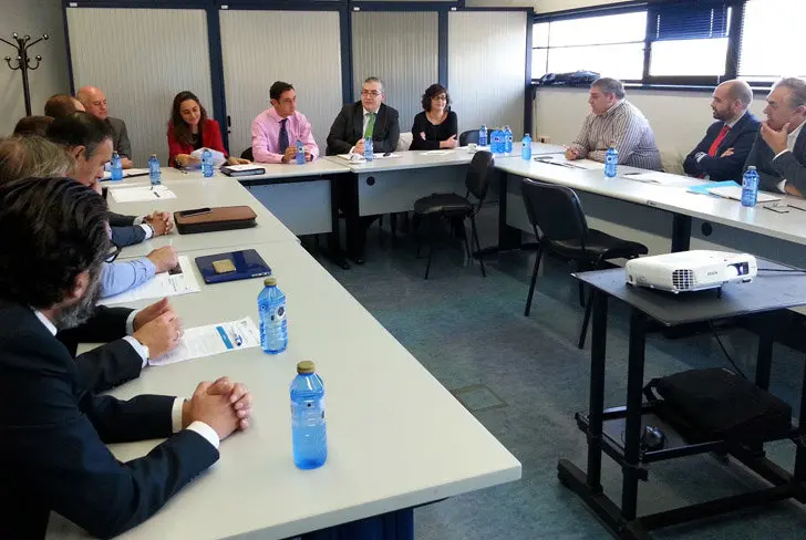 Javier Aguilera en el encuentro de trabajo para evaluar los proyectos que se impulsan en el ámbito de la Industria 4.0 en el sector de la automoción.