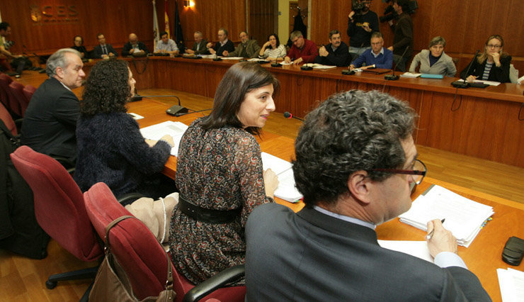 En primer término, la conselleira Ángeles Vázquez en la reunión del Consello Forestal de Galicia.