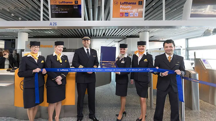 Una imagen del vuelo inaugural de la compañía Lufthansa entre Fráncfort y Santiago./LUFTHANSA.