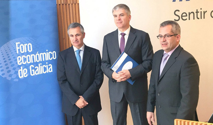José Francisco Armesto, Santiago Lago y Patricio Sánchez, miembros del Foro Económico de Galicia.
