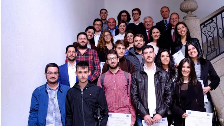 Foto de familia dos premiados no Proxecto Argos./USC.