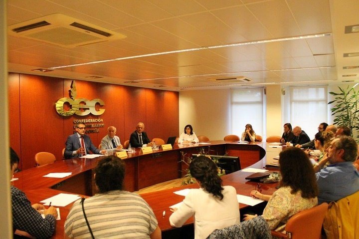 Asistentes a la jornada organizada por la Confederación de Empresarios de A Coruña.
