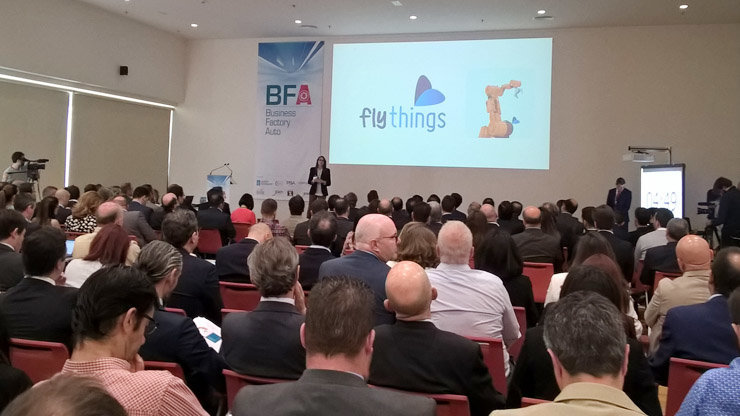 Cora Vinagre exponiendo el proyecto de Flythings Technologies./P.L.