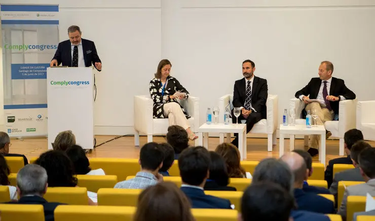 Alberto García Ramos, director de Complycongress; Begoña Mestanza, Market Solutions Director de Wolters Kluwer; Juan Hernández, fiscal y asesor del Gabinete Técnico de la Subsecretaría de Justicia (Ministerio de Justicia); y Juan Cividanes, director del IGAPE.