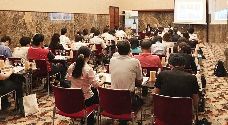 Cata de vinos de Rías Baixas en Tokio.