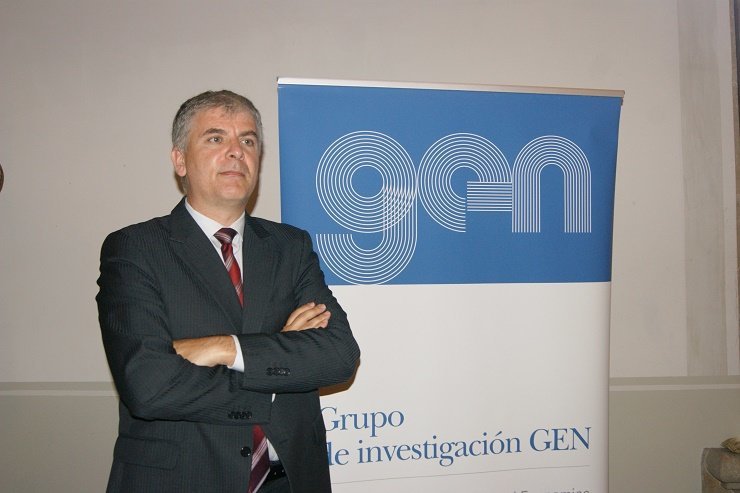O profesor Santiago Lago, representante galego na comisión de expertos sobre financiamento autonómico./P.L.