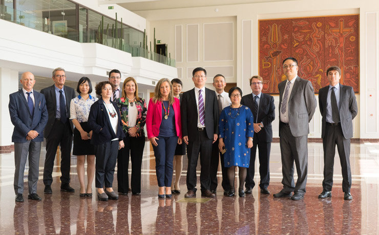 La delegación china en las instalaciones del CINAE en Porto do Molle./C.PRIETO.