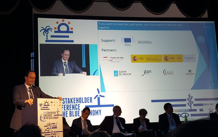 El jefe del departamento de Sostenibilidad del Puerto de Vigo, Carlos Botana, explicó el proyecto Blue Growth.