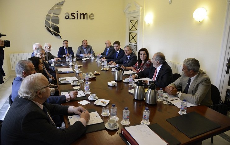 Directivos de Asime y Confemetal durante la reunión.