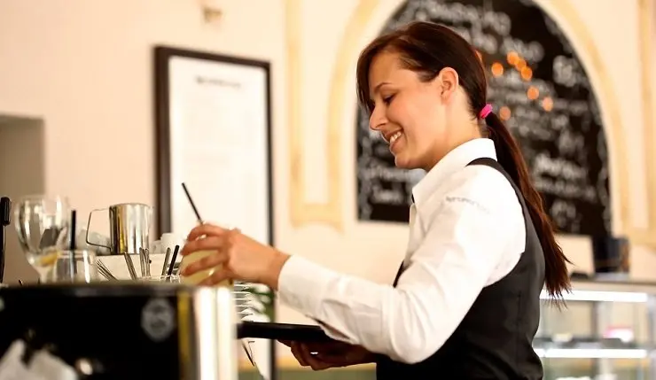 El sector de la restauracións es uno de los que más contribuye a la generación de empleo.