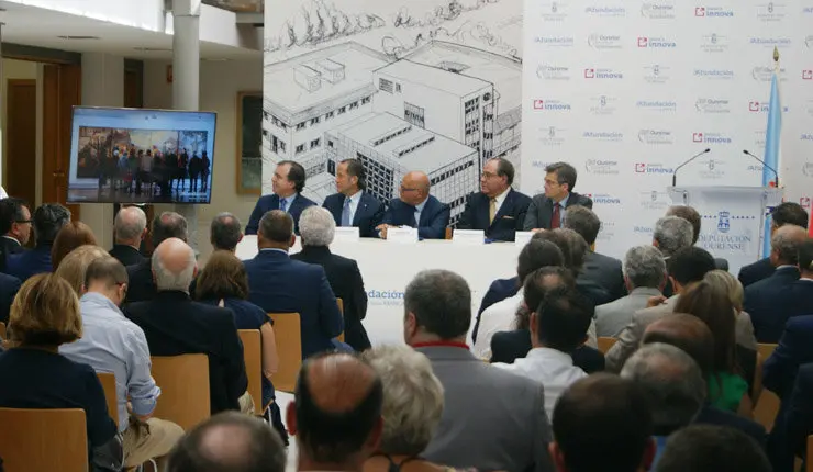 Francisco Botas, Juan Carlos Escotet, Manuel Baltar, Miguel Ángel Escotet y José María Pascual en la presentación del centro "Abanca Innova Ourense Provincia Intelixente"./P.L