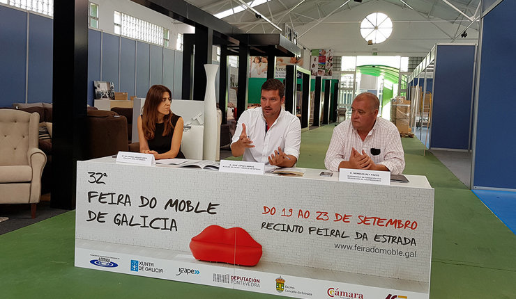 Sol Vázquez, Xosé López e Nemesio Rey presentaron a 32ª Feira do Moble de Galicia.