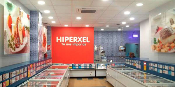 Interior de un establecimiento Hiperxel.